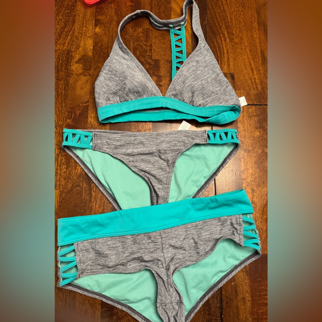 3 Piece Athleta Zahara Swim - Bikini Top, Bottom, Shorts - Size Small Grey/Teal